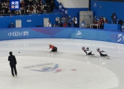 开云官方app入口-短道速滑队员团体比赛勇夺银牌