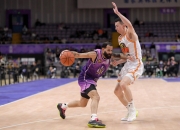 开云体育APP下载-青岛队力克山西队，戈贝尔关键制胜