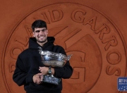 开云体育直播-法网鏖战蒙特卡洛大师赛，阿尔卡拉斯高光表现的简单介绍