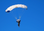 开云体育平台APP-绿茵双城记，尤文铁血连胜铸就欧洲堡垒，阿什拉夫闪电奔袭点燃国家德比