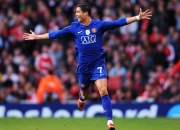 开云下载-北欧神话终结者，德里赫特压制级发挥，西班牙力克芬兰的战术密码