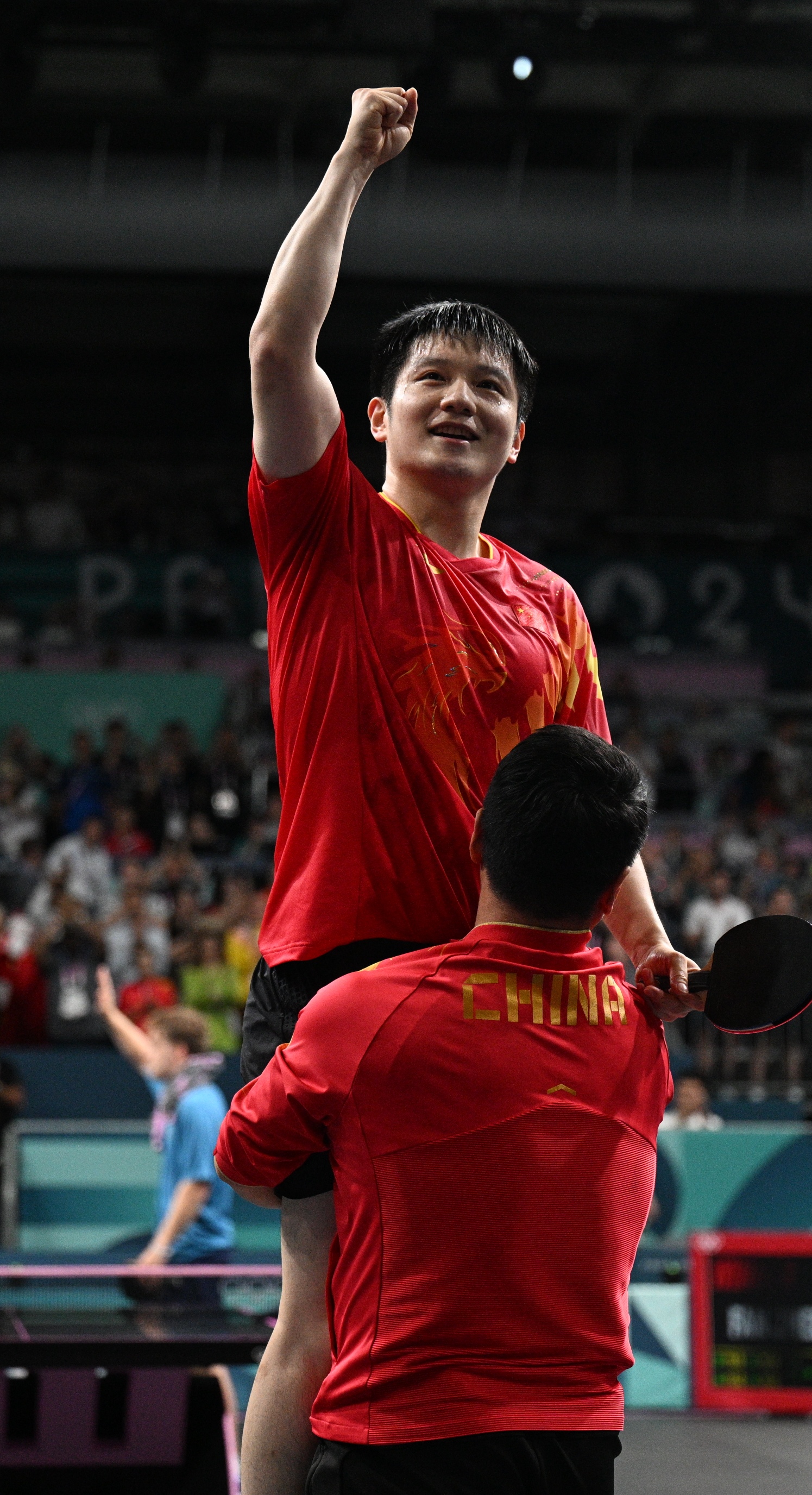 关于中国乒乓球队完胜韩国乒乓球队，王皓爆发神勇的信息