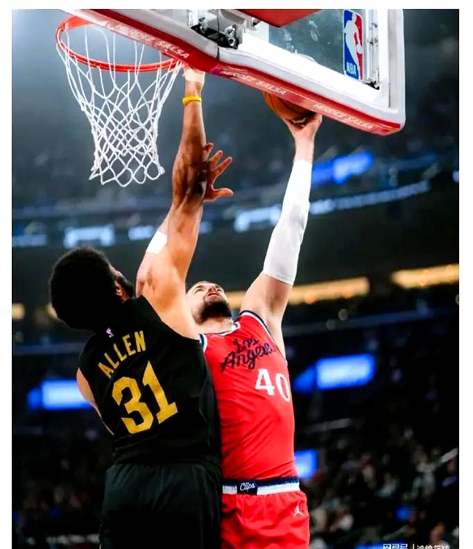 关于希腊男篮碾压塞尔维亚男篮,萨博尼斯打破历史纪录的信息 关于希腊男篮碾压塞尔维亚男篮,萨博尼斯打破历史纪录的信息