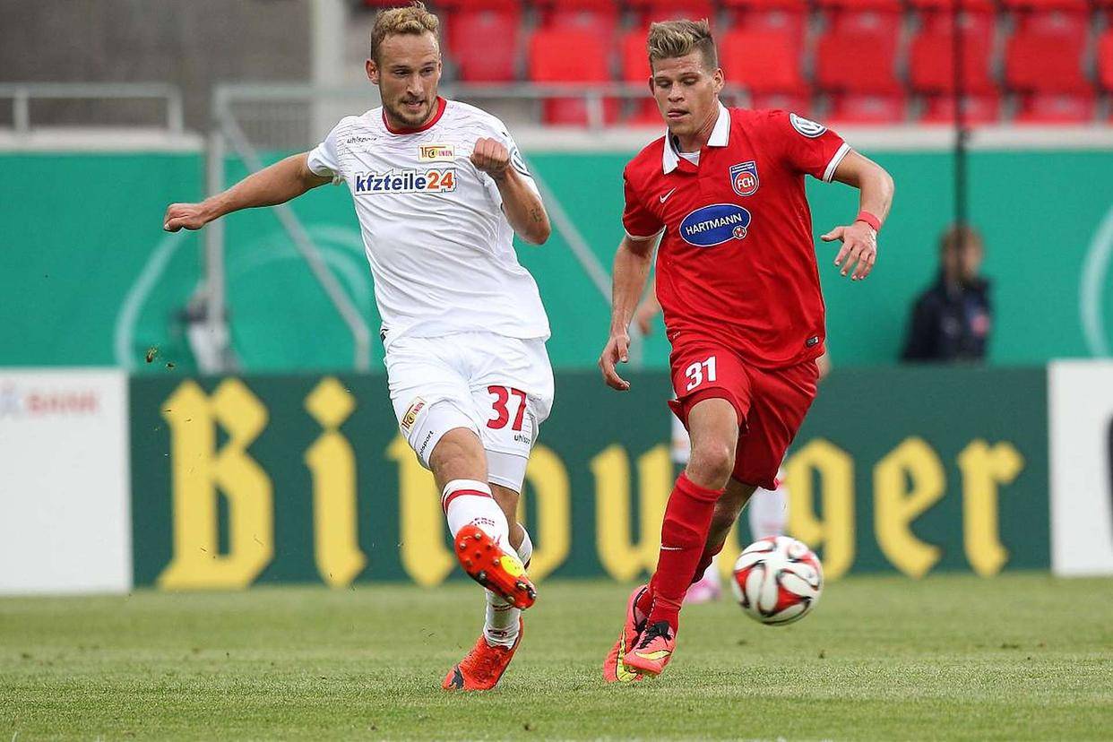 包含斯图加特俱乐部战术调整显效，球队士气高涨的词条