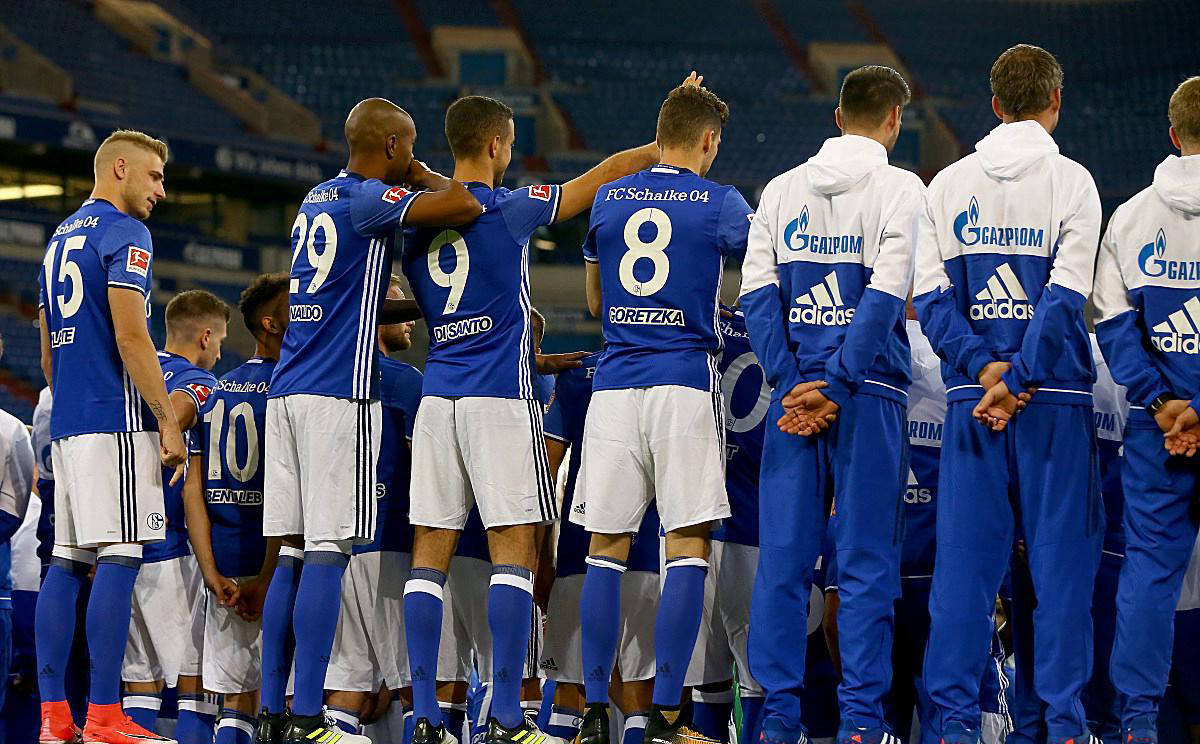 沙尔克在客场比赛中遇到困难 沙尔克在客场比赛中遇到困难