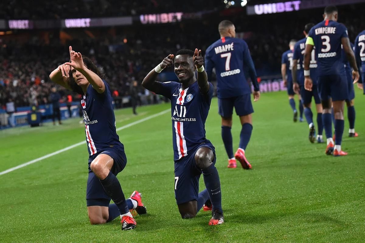 马赛取得胜利,继续保持不败纪录 马赛取得胜利,继续保持不败纪录