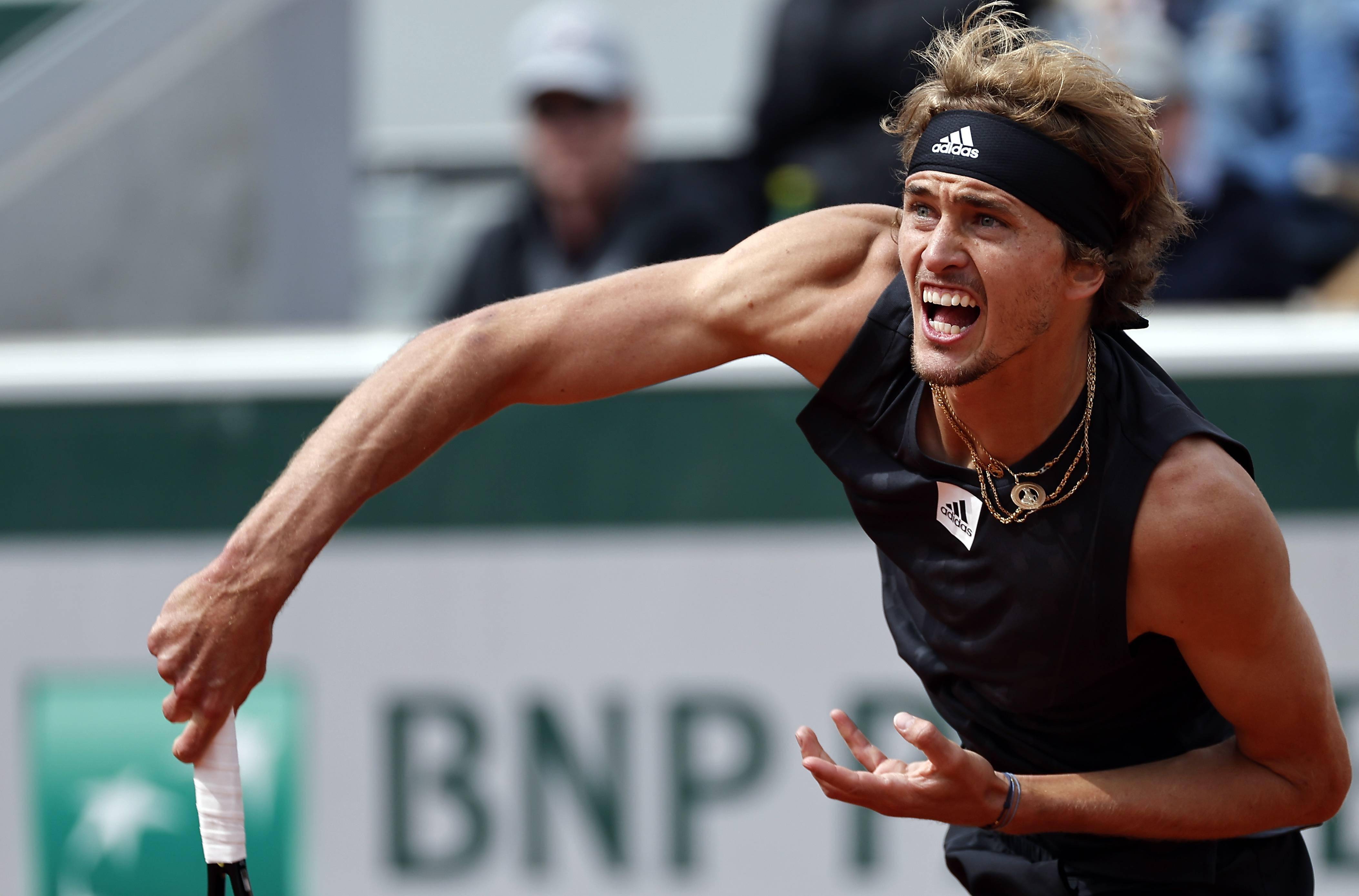 意大利网球队逆转德国网球队,兹维列夫打破历史纪录的简单介绍 意大利网球队逆转德国网球队,兹维列夫打破历史纪录的简单介绍