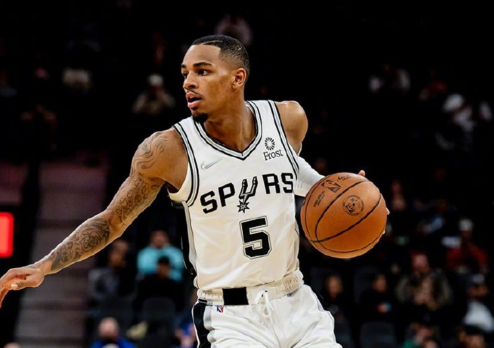 福建队轻取马刺,乔治点燃赛场 福建队轻取马刺,乔治点燃赛场