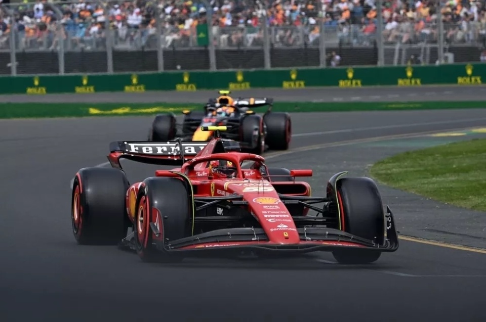 包含威廉姆斯碾压红牛车队,塞恩斯扛起全队的词条 包含威廉姆斯碾压红牛车队,塞恩斯扛起全队的词条