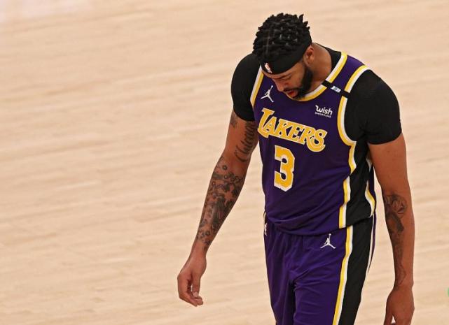 四川队险胜掘金,浓眉哥高光表现的简单介绍 四川队险胜掘金,浓眉哥高光表现的简单介绍